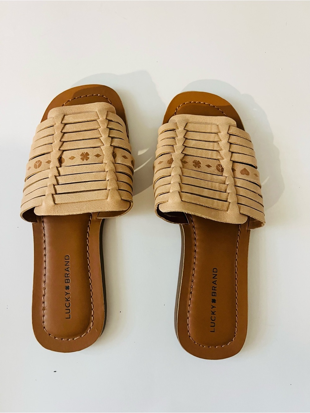 Lucky Brand Beige and Brown Woven Slide Sandals Womens Size 7